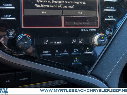 Used 2020 Toyota Camry XSE image 22