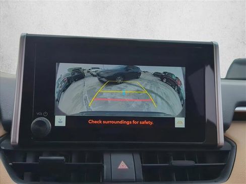 Used 2025 Toyota RAV4 LE image 19