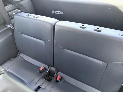Used 2024 Mitsubishi Outlander SE FWD image 10