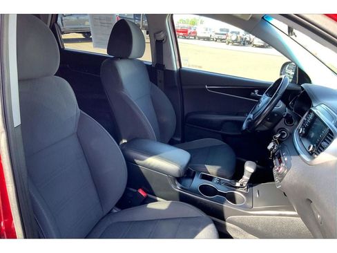 Used 2020 Kia Sorento LX w/ LX I4 Convenience Package AWD/4WD image 8