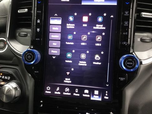 Used 2025 RAM 1500 Laramie image 30