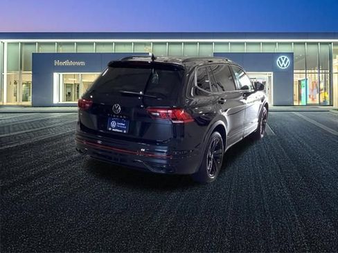 Certified 2023 Volkswagen Tiguan SE R-Line FWD image 26