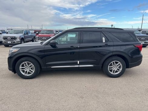 New 2025 Ford Explorer Active w/ Active Comfort Package image 4