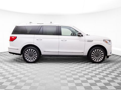 Used 2021 Lincoln Navigator Reserve w/ Luxury Package image 7