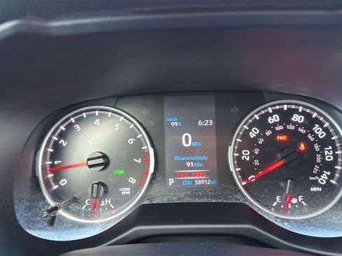 Used 2021 Toyota RAV4 XLE AWD/4WD image 24