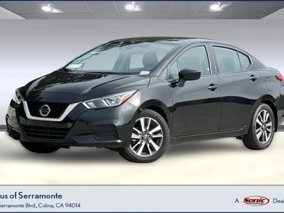 Used 2022 Nissan Versa SV w/ Trunk Package