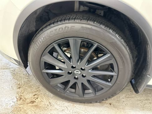 Certified 2024 Nissan Murano Platinum w/ Cargo Package AWD/4WD image 12