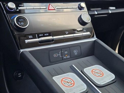 New 2026 Hyundai Santa Fe SE image 14