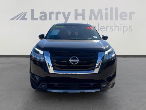 Used 2022 Nissan Pathfinder SL image 8