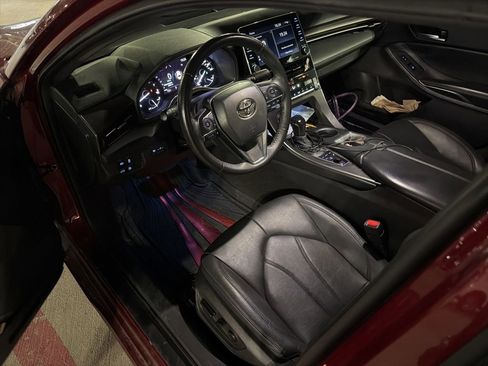 Used 2022 Toyota Avalon XLE image 5