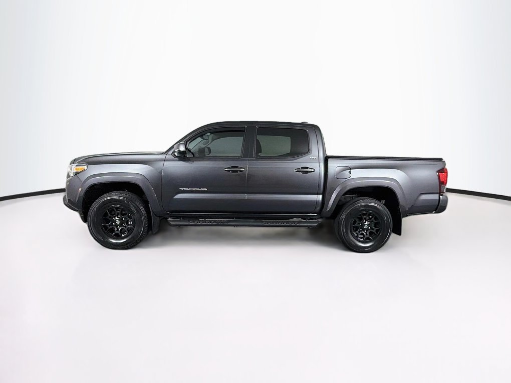 Used 2022 Toyota Tacoma SR5 w/ Technology Package RWD image 6