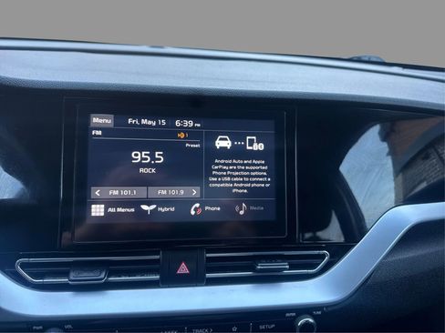 Used 2020 Kia Niro LX FWD image 16