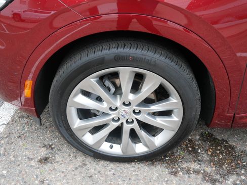 Used 2023 Buick Envision Avenir AWD/4WD image 8