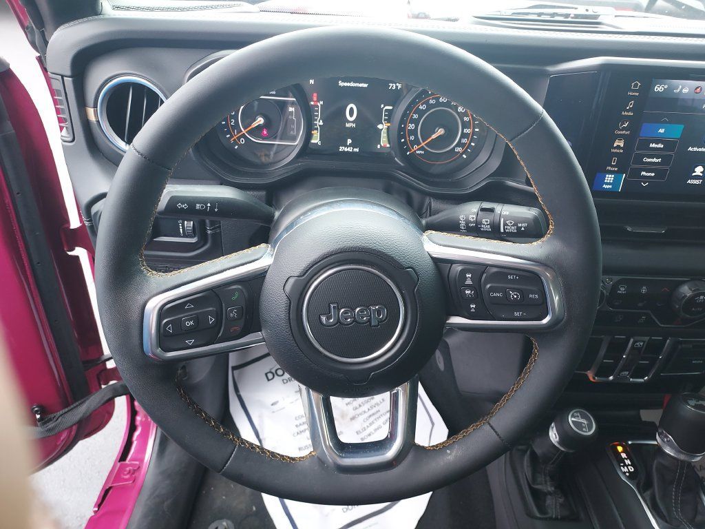 Used 2024 Jeep Wrangler Unlimited Sahara AWD/4WD image 17