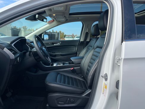 Used 2020 Ford Edge SEL image 38