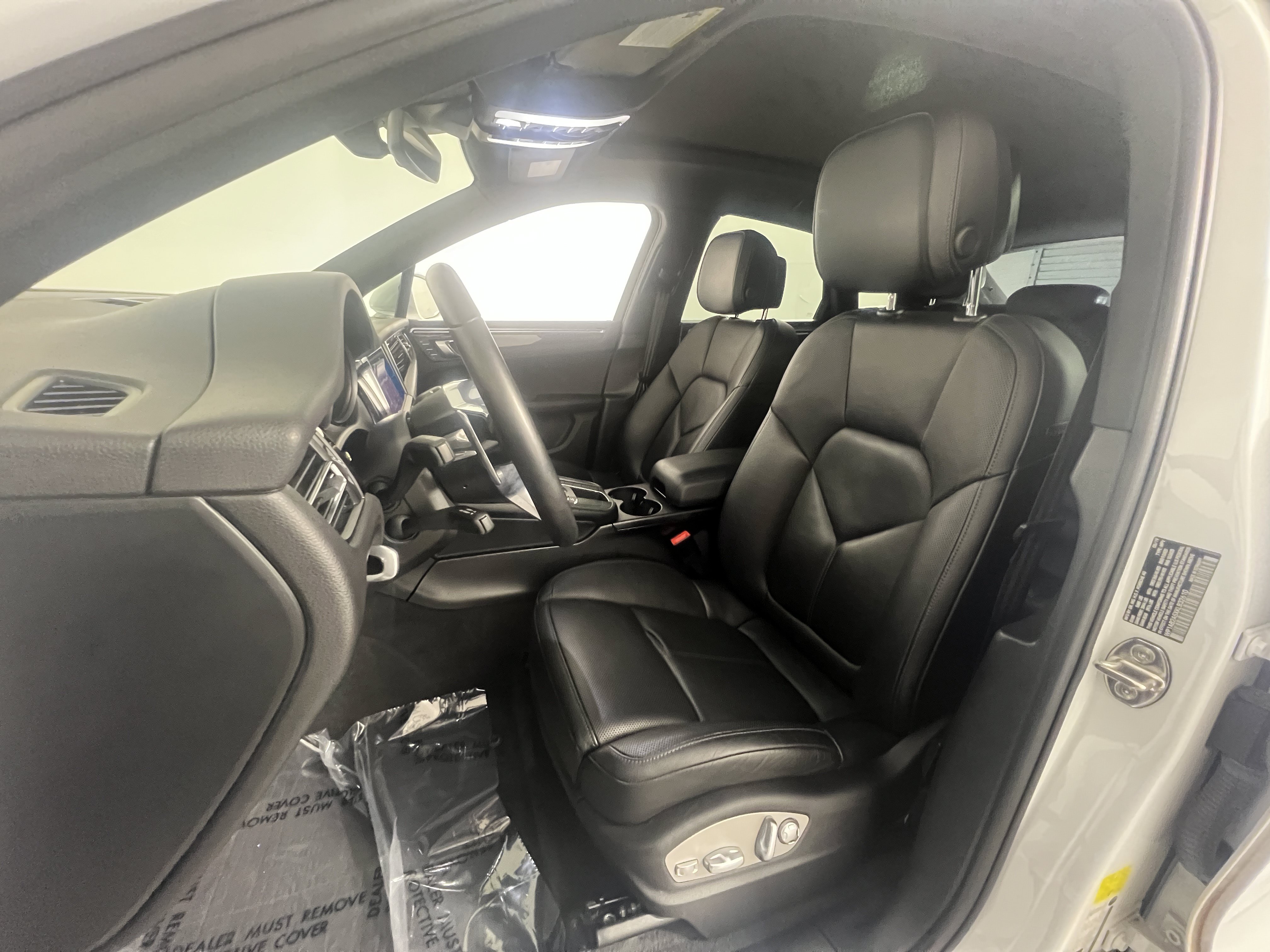 Used 2019 Porsche Macan S AWD/4WD image 5