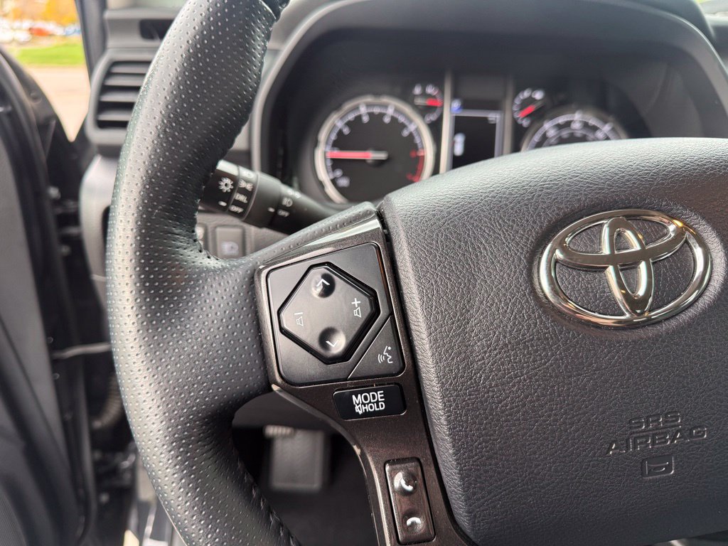 Used 2024 Toyota 4Runner TRD Off-Road Premium w/ Moonroof Package AWD/4WD image 17