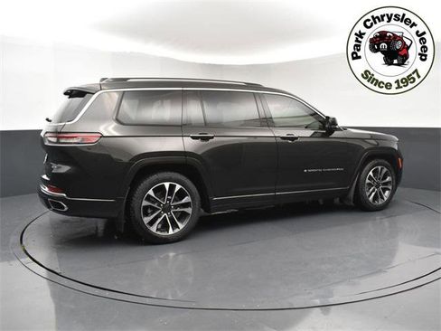 Certified 2022 Jeep Grand Cherokee L Overland w/ Luxury Tech Group IV image 6