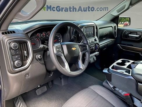 Used 2022 Chevrolet Silverado 1500 LT AWD/4WD image 21