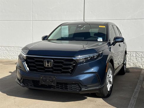 Used 2024 Honda CR-V LX image 1