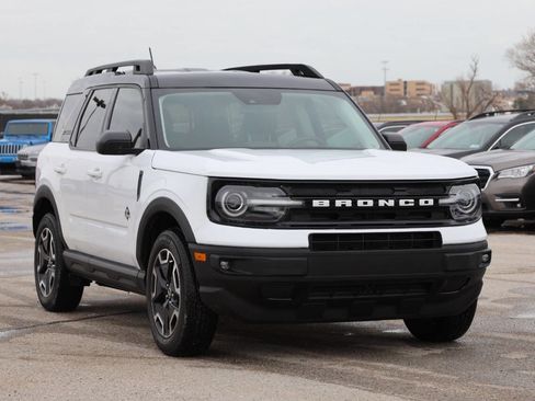 Used 2022 Ford Bronco Sport Outer Banks image 4