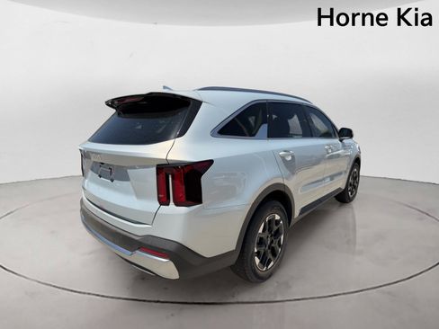 New 2026 Kia Sorento S FWD image 4