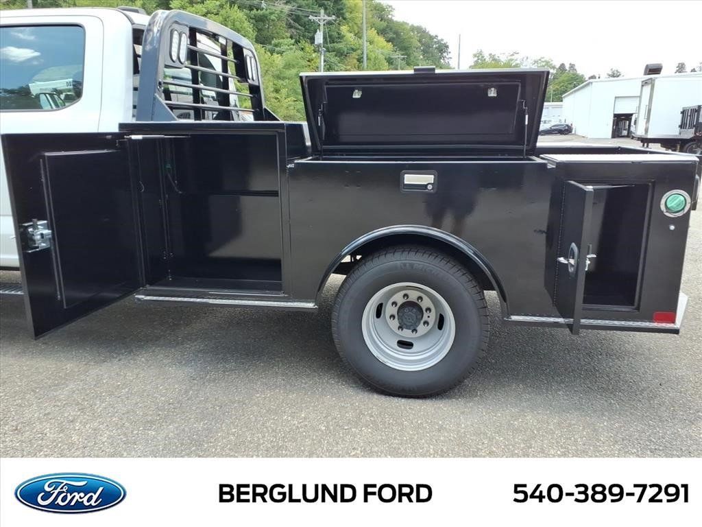 New 2025 Ford F350 XL AWD/4WD image 10