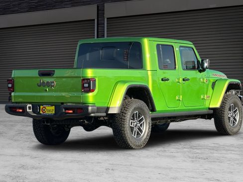New 2025 Jeep Gladiator Mojave image 4