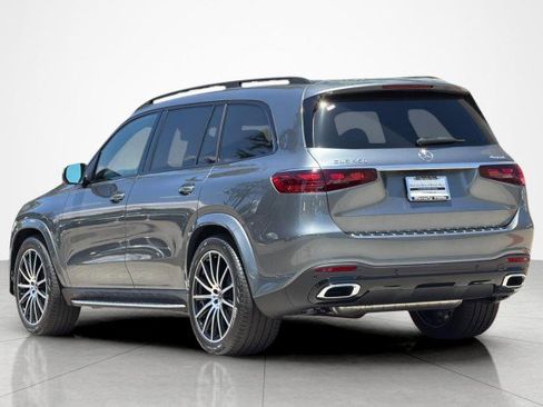 Used 2026 Mercedes-Benz GLS 450 4MATIC image 3