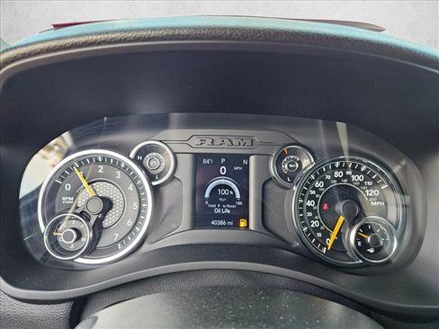 Used 2022 RAM 2500 Tradesman AWD/4WD image 11