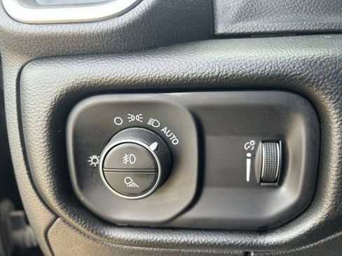 Used 2022 RAM 1500 Big Horn AWD/4WD image 20