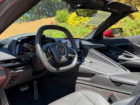 Used 2023 Chevrolet Corvette Stingray Preferred Conv RWD image 14