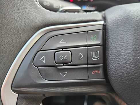 New 2024 Jeep Grand Cherokee Laredo X w/ Luxury Tech Group I RWD image 20