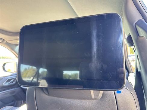 Used 2021 GMC Yukon XL AT4 w/ AT4 Premium Package image 13