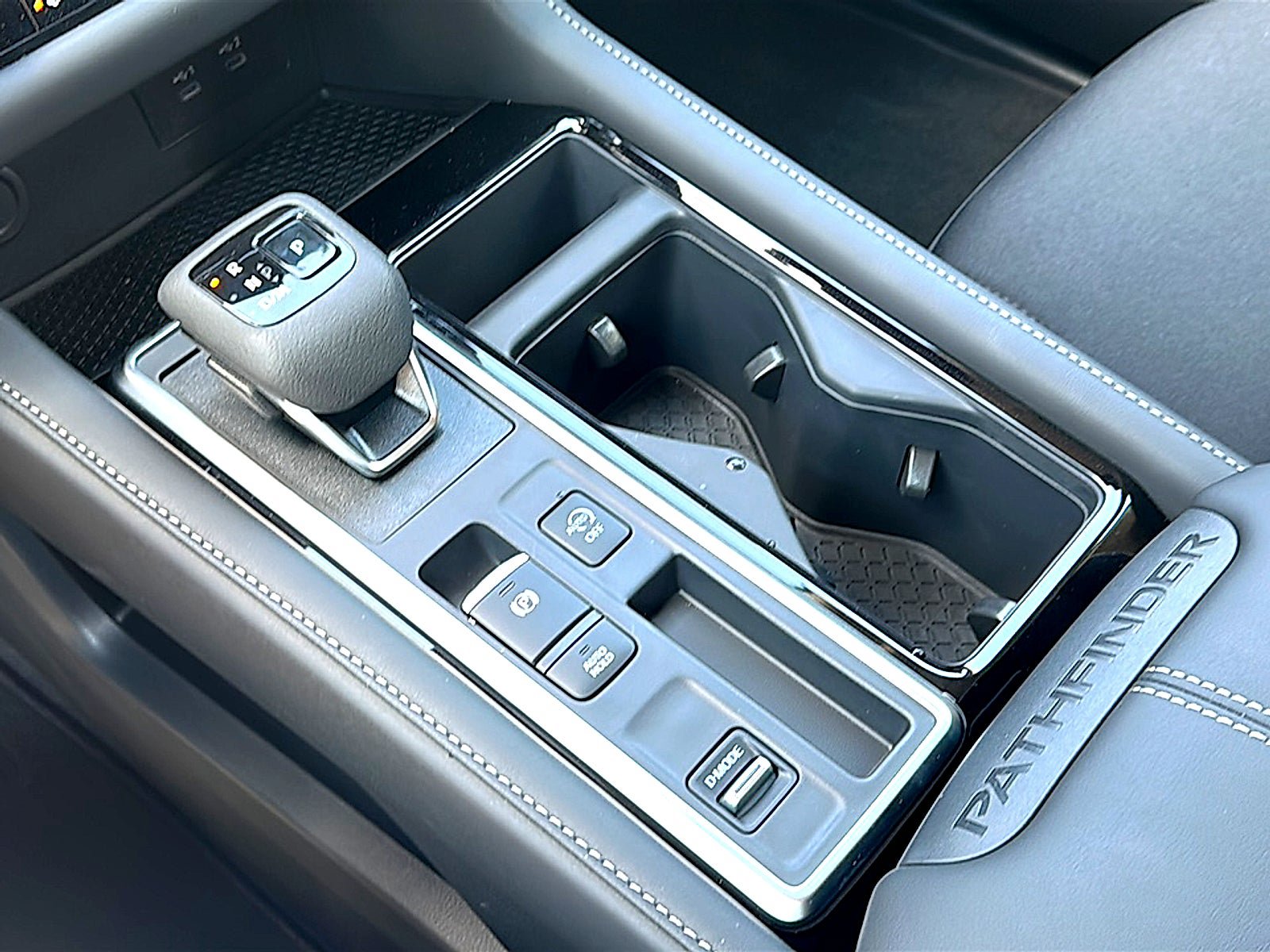 New 2026 Nissan Pathfinder SV FWD image 25