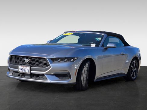 Used 2024 Ford Mustang Premium image 8