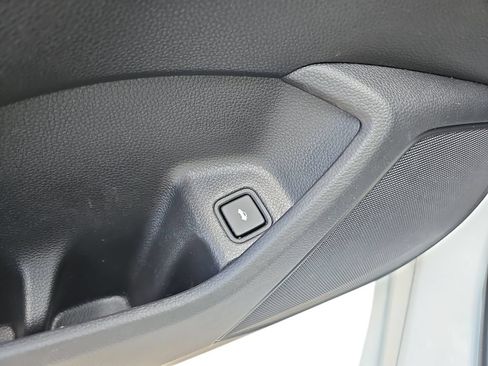 Used 2022 Honda Accord LX image 32