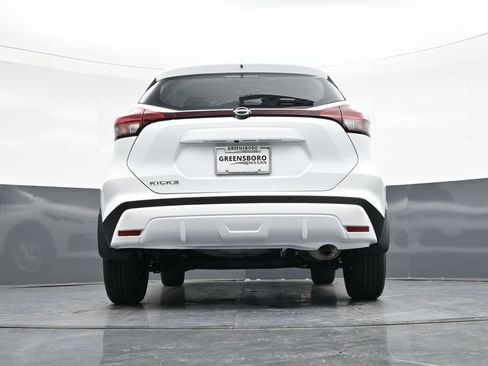 Certified 2025 Nissan Kicks Play S FWD image 35