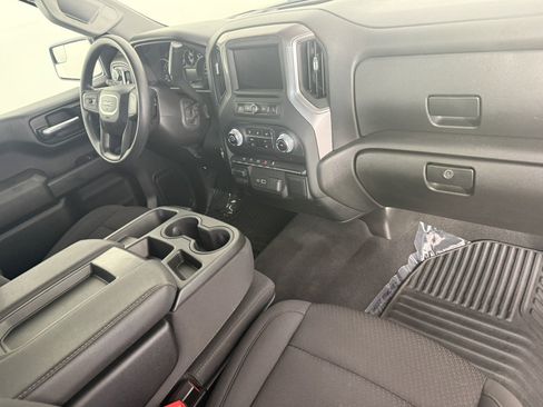 Used 2024 GMC Sierra 1500 Pro w/ Graphite Edition AWD/4WD image 11