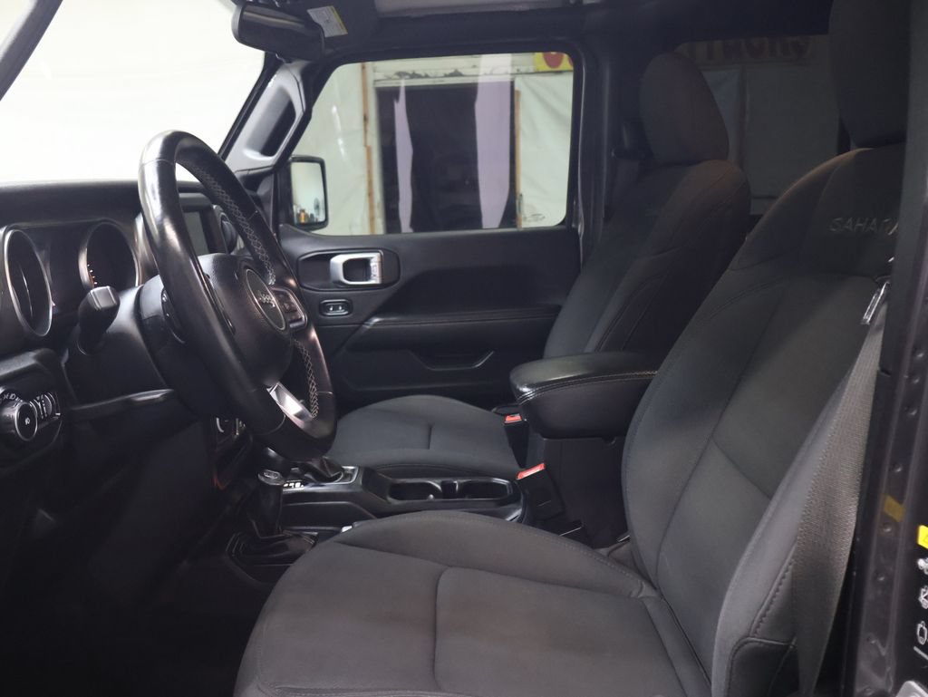 Used 2021 Jeep Wrangler Unlimited Sahara AWD/4WD image 17