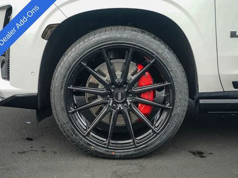 Used 2023 Cadillac Escalade V image 11