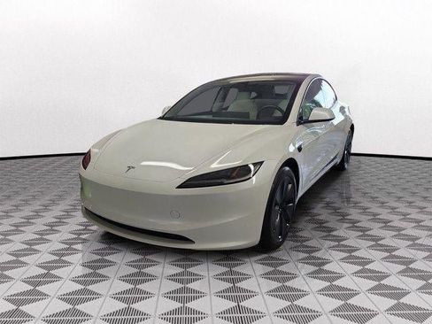 Used 2025 Tesla Model 3 RWD image 3