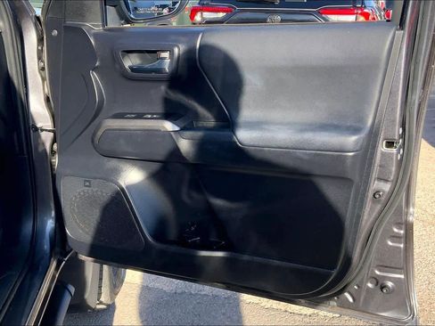 Used 2020 Toyota Tacoma TRD Pro image 22