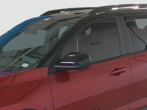 Certified 2026 Chevrolet Equinox RS w/ Safety and Technology Package FWD image 8