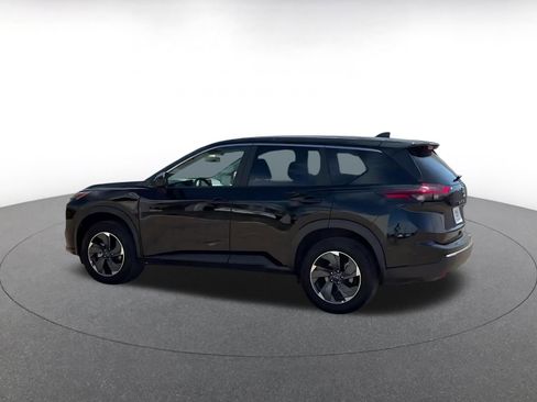 Used 2025 Nissan Rogue SV image 10