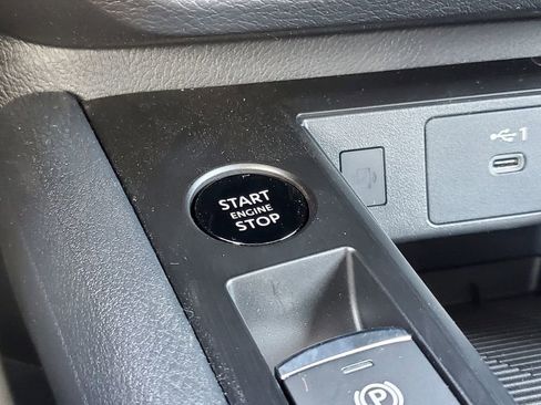 New 2026 Nissan Kicks SV image 29