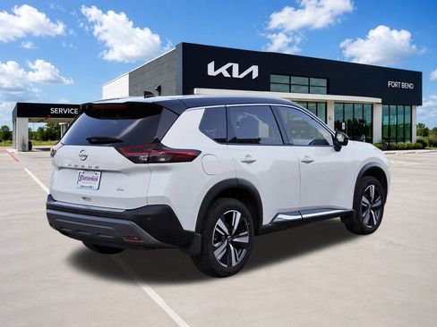 Used 2021 Nissan Rogue SL w/ Premium Package FWD image 5