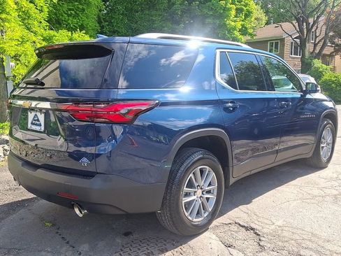 Used 2023 Chevrolet Traverse LT AWD/4WD image 6