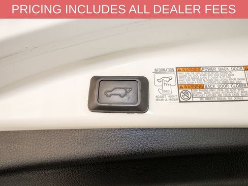 Used 2018 Toyota RAV4 XLE FWD image 6
