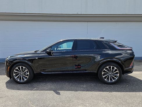 New 2026 Cadillac Lyriq Premium Sport w/ LPO, Floor Liner Package image 2